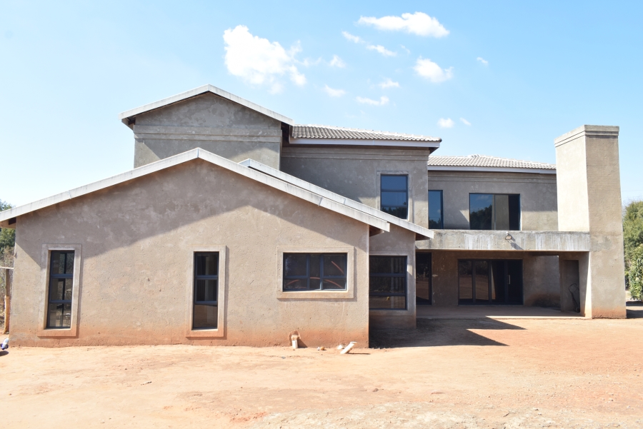 5 Bedroom Property for Sale in Olifantsnek North West